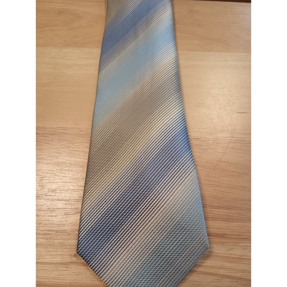 Geoffrey Beene Men's 100% Silk Tie – Hand Made - Picture 1 of 6